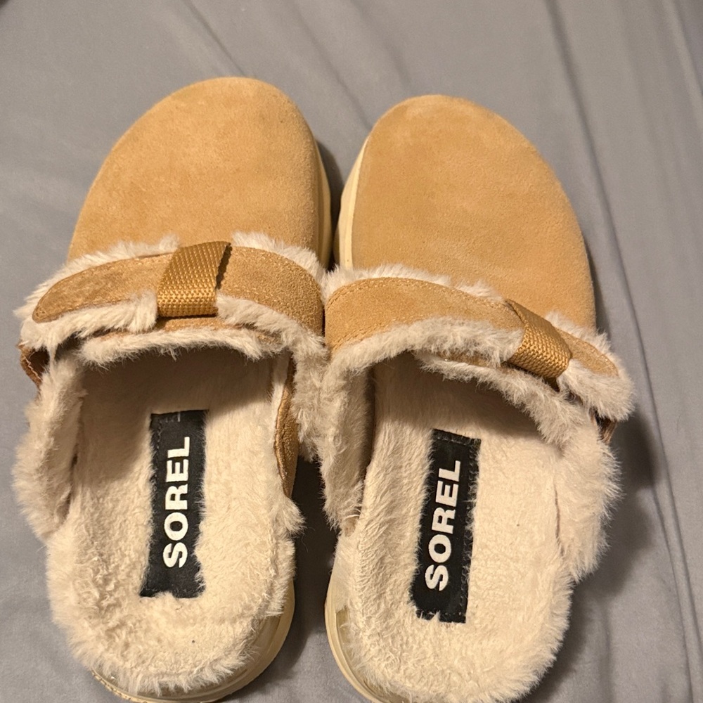 Sorel Tan Fur-Lined Mules